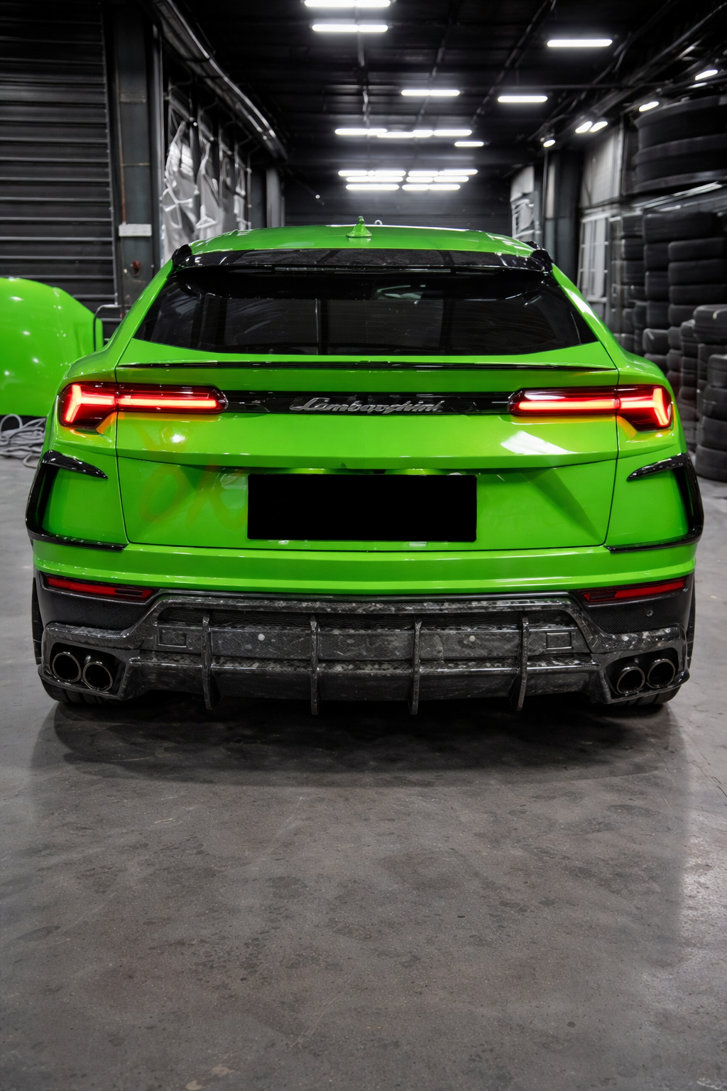 TopCar Style Dry Carbon Fiber Rear Diffuser For Lamborghini URUS 2018-2022